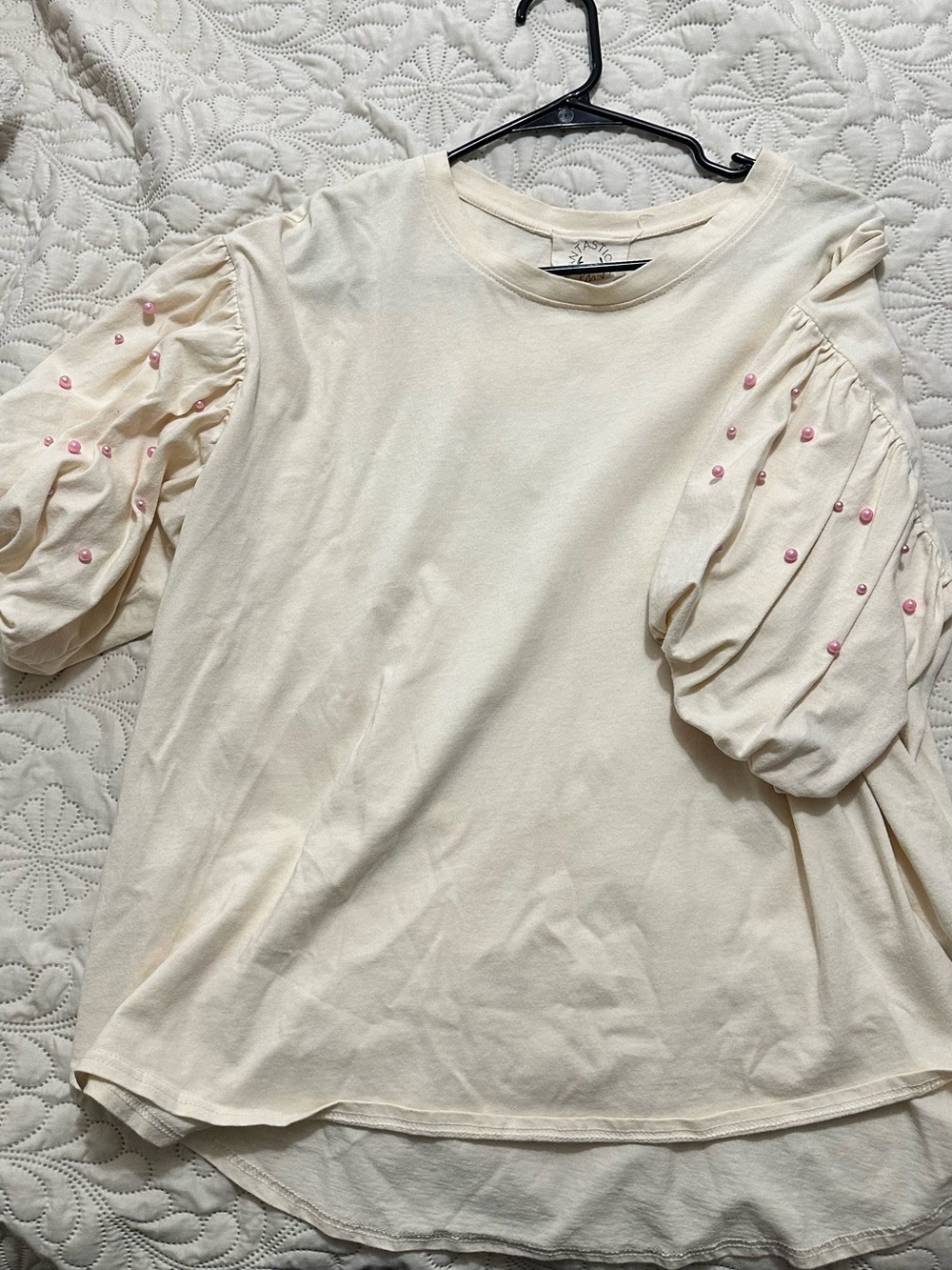 Cream Puff-Sleeve Top with Pink Pearl Details